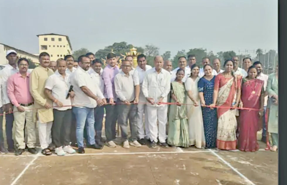 માણેકપુરમાં ક્રિકેટ ટુર્નામેન્ટનો પ્રારંભ