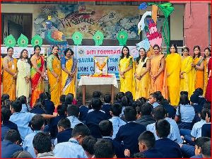 વાપી સમર્પણ જ્ઞાન સ્કૂલમાં વસંત પંચમીની ઉજવણી કરાઈ