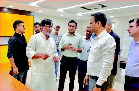 પ્રશાસક પ્રફુલભાઈ પટેલે સચિવાલયના વિકાસકાર્યોનું નિરીક્ષણ કર્યું