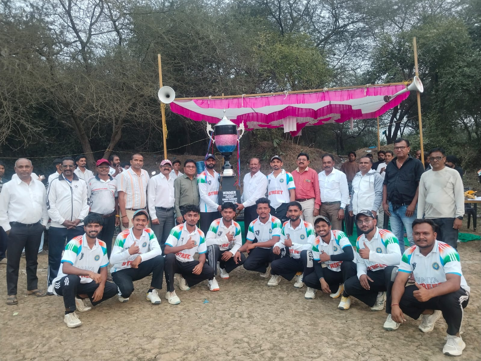 ઉમરસાડીમાછીવાડમાં રનિંગ ક્રિકેટ ટુર્ના. યોજાઈ