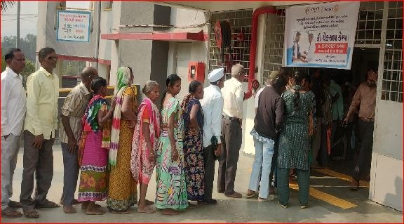 બારતાડમાં મફત તબીબી તપાસ શિબિરમાં ૪૪૭ દર્દીઓઍ લાભ લીધો