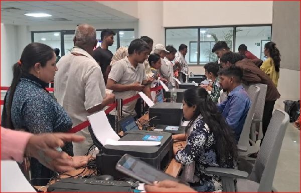 સેલવાસમાં આયુષ્યમાન ભારત અને પ્રધાનમંત્રી વય વંદના યોજનાની નોîધણી શરુ