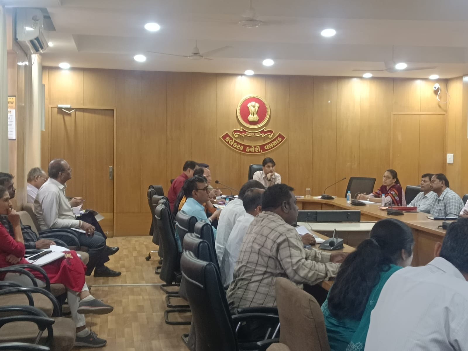 વલસાડમાં આરોગ્ય વિભાગની વિવિધ સમિતિની સમીક્ષા બેઠક મળી