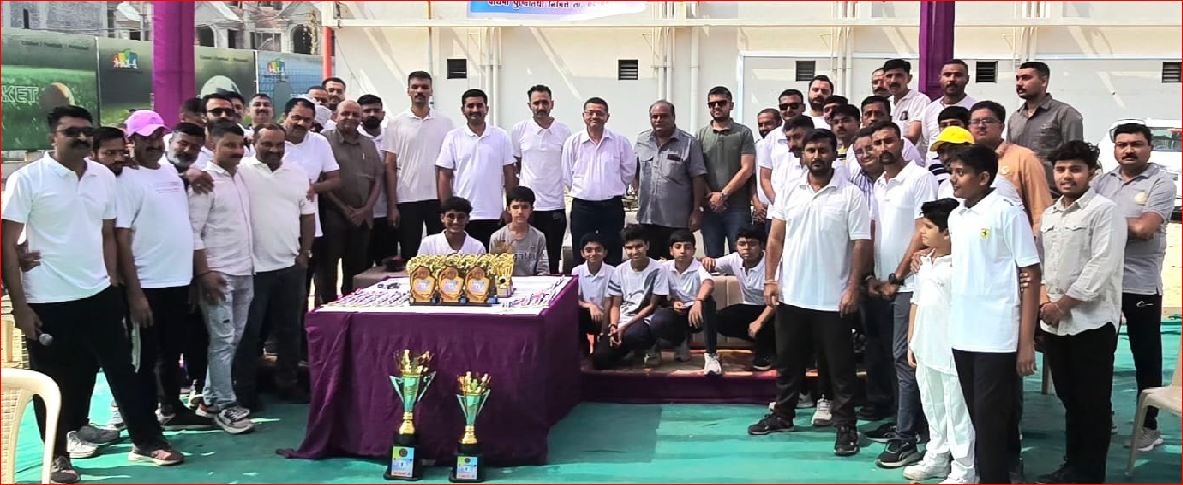 વાપીમાં ક્ષત્રિય સમાજ દ્વારા સ્વ. નિર્મળસિંહ જાડેજા ક્રિકેટ ટુર્નામેન્ટ યોજાઈ