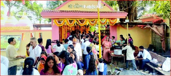 વલસાડમાં મહાશિવરાત્રી પર્વઍ ભક્તોના ઘોડાપુર ઉમટ્યા