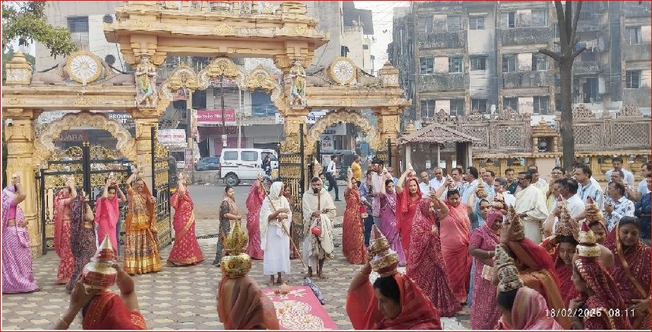 ભીલાડમાં શ્રીમદ્દ વિજય દેવકીર્તિ સુરીશ્વરજી ગુરુ મહારાજની પધરામણી