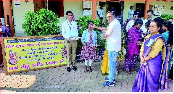 ધરમપુરમાં બોર્ડની પરીક્ષાનો ઉત્સાહભેર પ્રારંભ