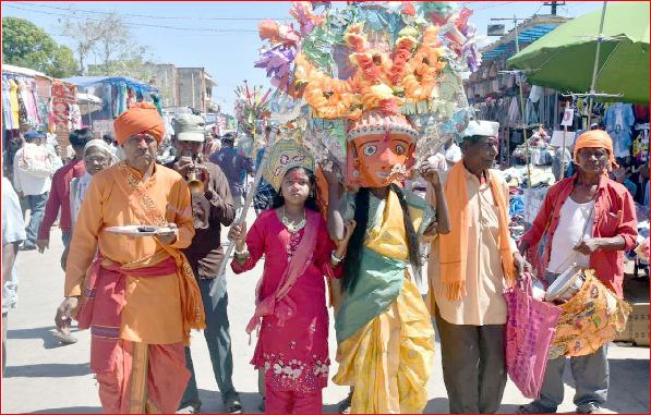 ડાંગ દરબારના લોકમેળામાં માનવ મહેરામણ ઉમટી