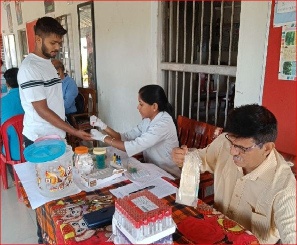 મોટાવાઘછીપાની સ્વૈચ્છિક રક્તદાન શિબીરમાં ૧૨ યુનિટ રક્ત ઍકત્ર કરાયું