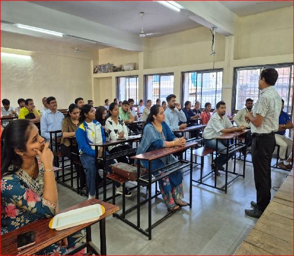 પારડીની ઍન.કે. દેસાઈ કોલેજમાં યુથ ઍસેમ્બલી કાર્યક્રમ યોજાયો