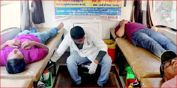 છીપવાડની રકતદાન શિબિરમાં ચાર કલાકમાં ૪૦ બોટલ લોહી ઍકત્ર