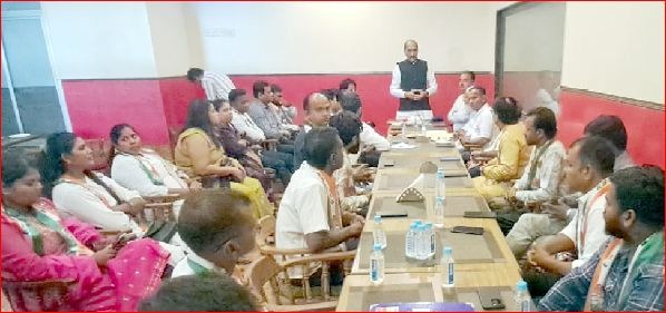 સેલવાસમાં કોîગ્રેસ સમિતિની બેઠક યોજાઈ