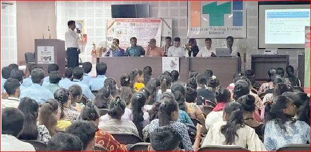 બીલીમોરા આઈટીઆઈમાં વિશ્વ ડેન્ગ્યુ દિવસે જાગૃતિ સેમિનાર યોજાયો