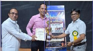 ગુજરાત ટેલેન્ટ કાર્નિવલમાં વલસાડના કલાકાર ગીત સ્પર્ધામાં વિજેતા થયા