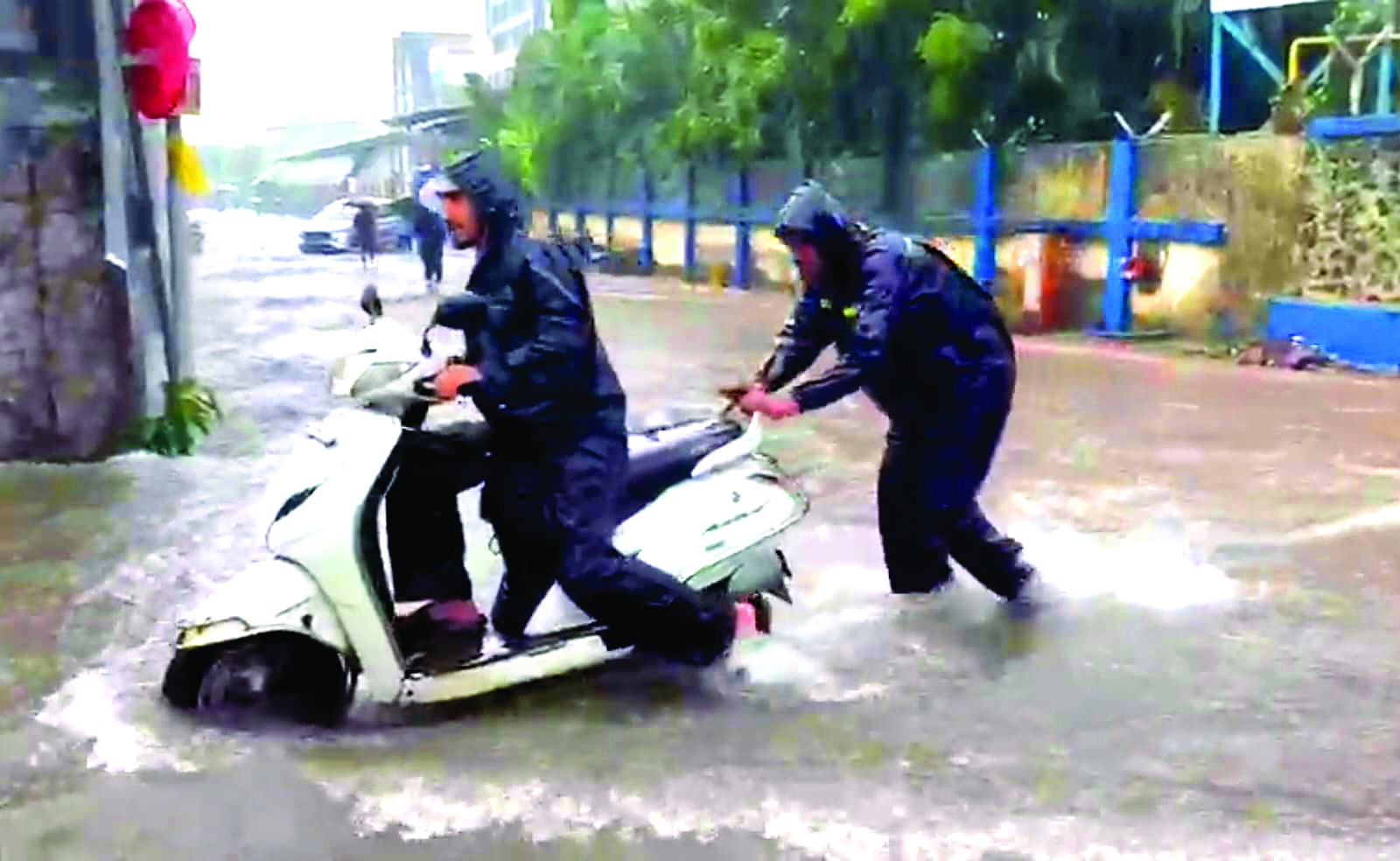 દમણમાં આજે ૪ ઇંચ વરસાદથી જનજીવન ખોરવાયું