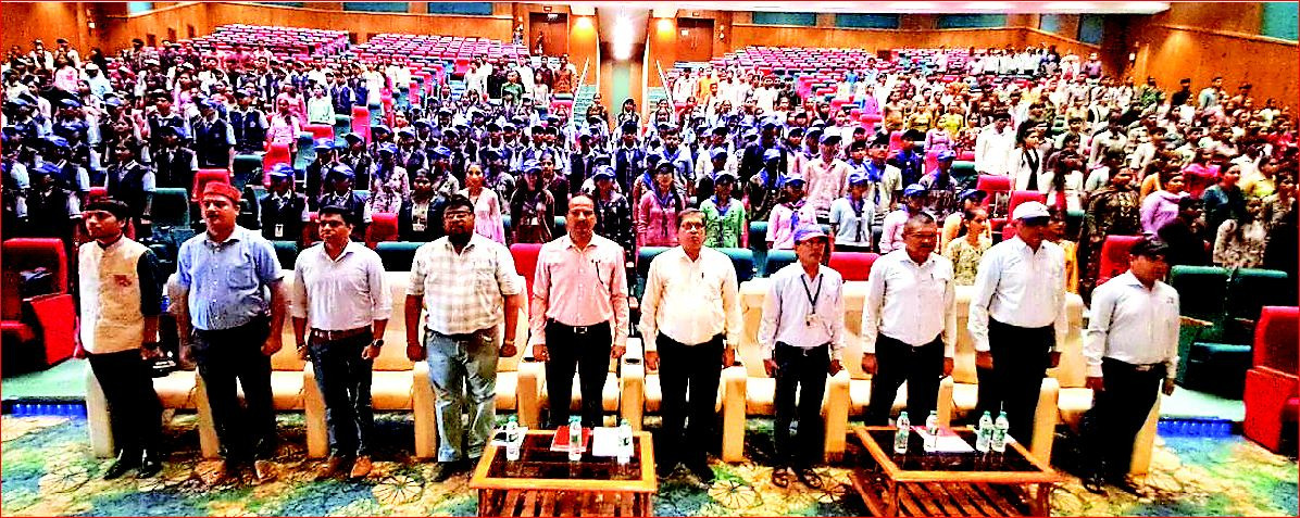 સેલવાસ કોલેજમાં ‘વિકસિત ભારત યુવા કનેક્ટ’ અને નશા મુક્તિ જાગૃતિ કાર્યક્રમ યોજાયો