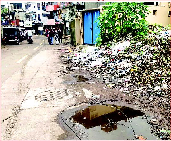 વાપી ઍમજી રોડ પર સફાઈને લઈ ભારે બૂમરાણ