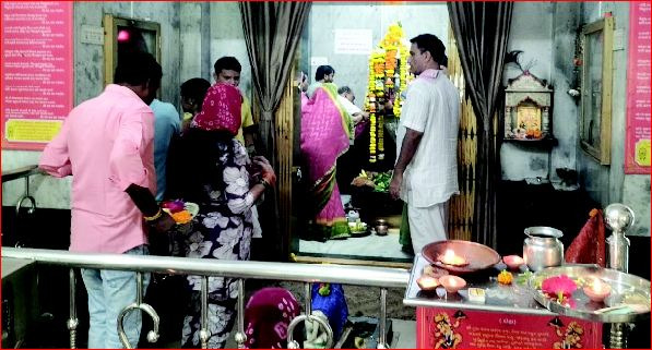 વાપી પંથકમાં શિવ મંદિરો ‘હર હર મહાદેવ’ના નાદથી ગુંજી ઉઠ્યા