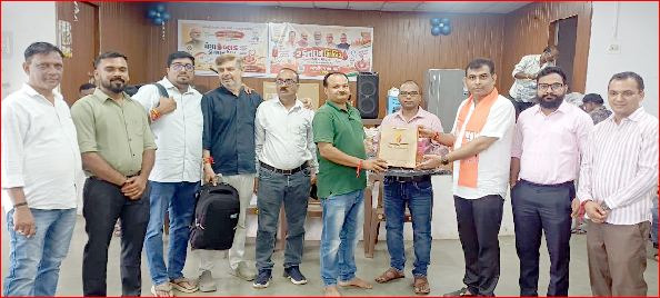 ધરમપુરના રક્તદાન કેમ્પમાં ૧૨૧ યુનિટ રક્ત ઍકત્ર થયું