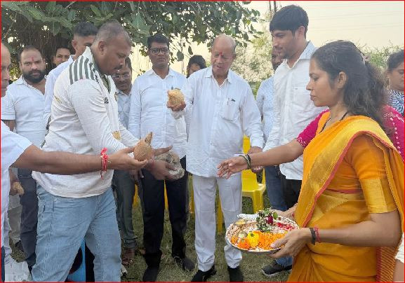ધોડિપાડા–મરોલી ગામે રસ્તાના વિકાસકાર્યોનું ખાતમુહૂર્ત કરાયું