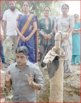 ભીમપોરમાં ૧૦૦થી વધુ બંધ અને બિન ઉપયોગી બોરવેલ પુનઃ ઉપયોગી કરાશે