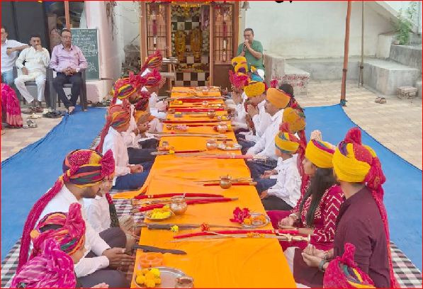 માંડવીમાં વિજયાદશમીઍ શસ્ત્ર પૂજા કરાઈ