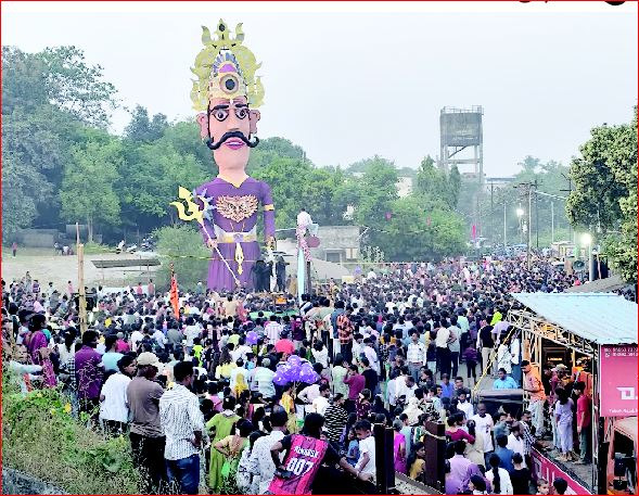 તલોધમાં બાવન ફૂટનું રાવણદહન