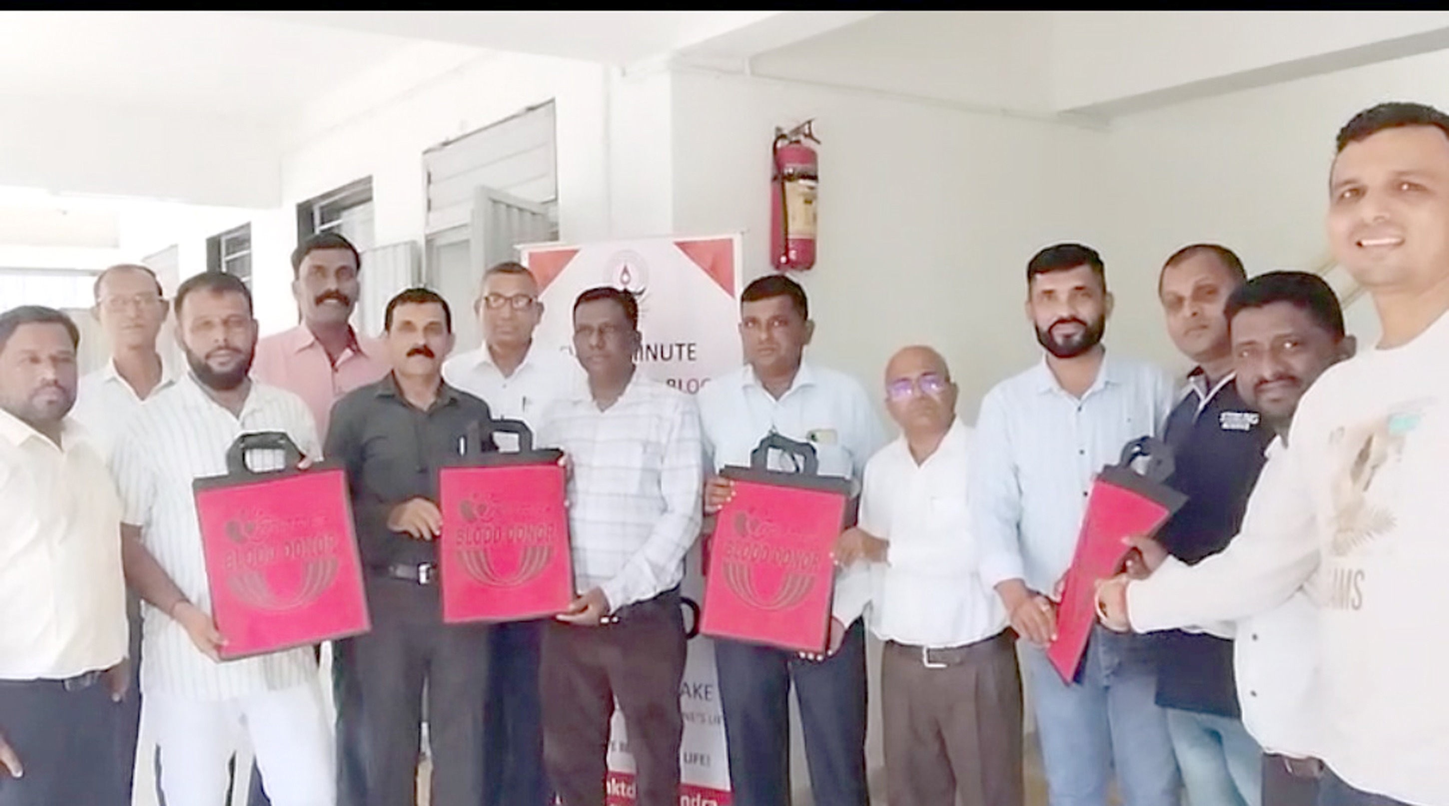 ઉમરગામમાં રક્તદાન શિબિર યોજાઈ